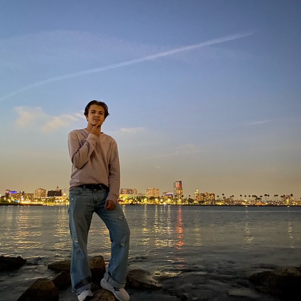 Meet your Posher, Zach